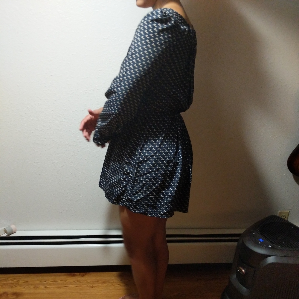 Dress - Picture 6 of 8